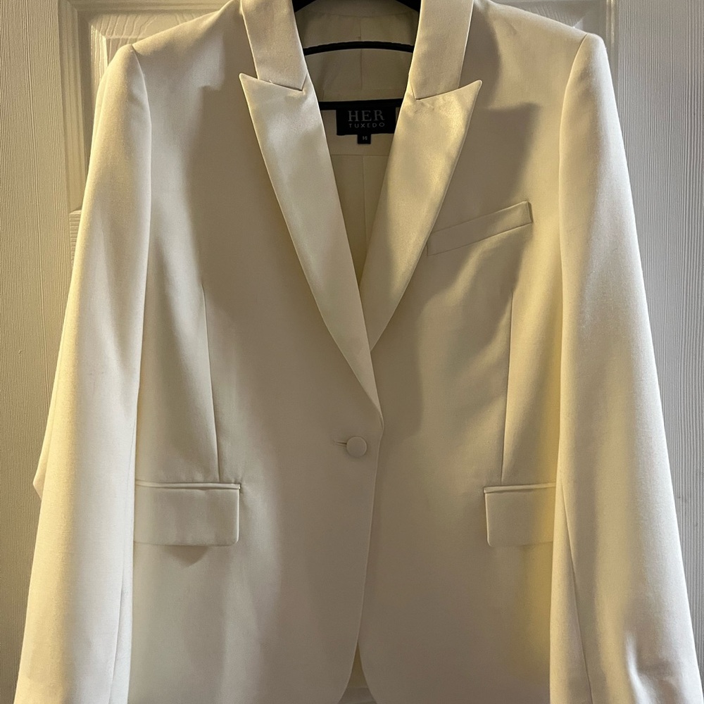 Her Elegant Cream Blazer